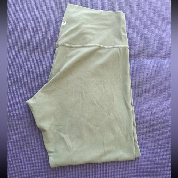 lululemon Align High Rise Leggings size 12 Light Green 25” - Picture 1 of 2